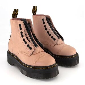 💗 Dr. Martens Sinclair Platform Boots in Light Pink